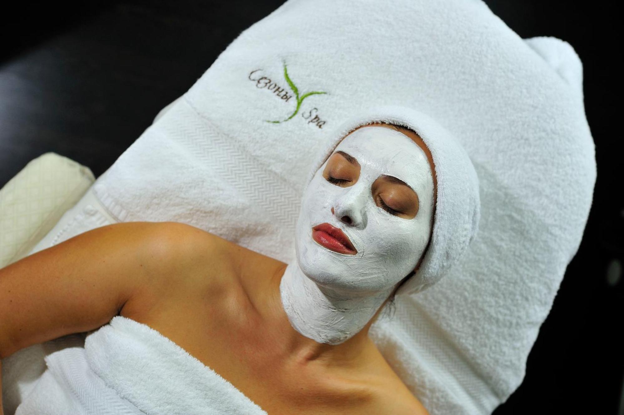 Seasons Spa Boutique Hotel Kozyn Екстериор снимка
