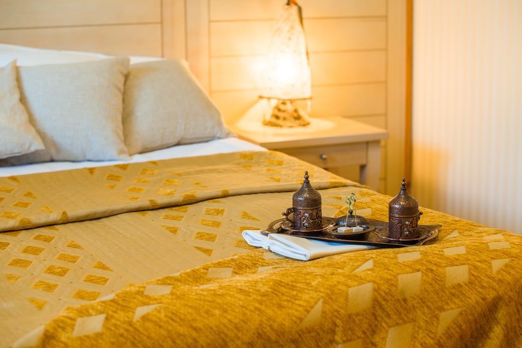 Seasons Spa Boutique Hotel Kozyn Екстериор снимка